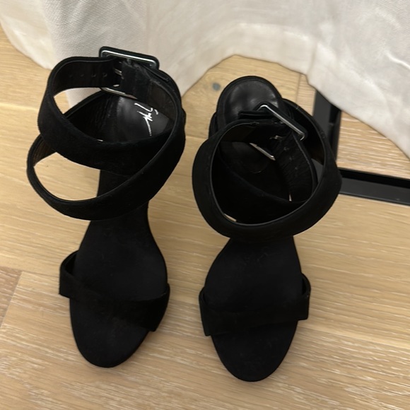 GIUSEPPE ZANOTTI HEELS SIZE 37 - Picture 7 of 8